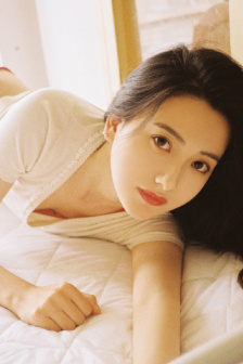 段嘉许给桑稚夹着玩具